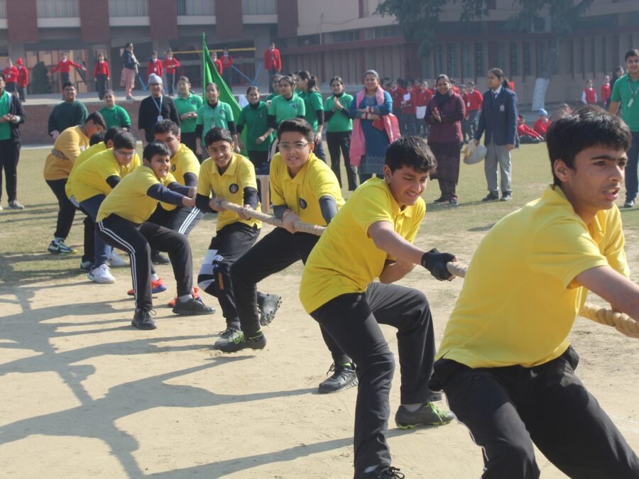 Tug of Unity: The Ultimate Rope Challenge