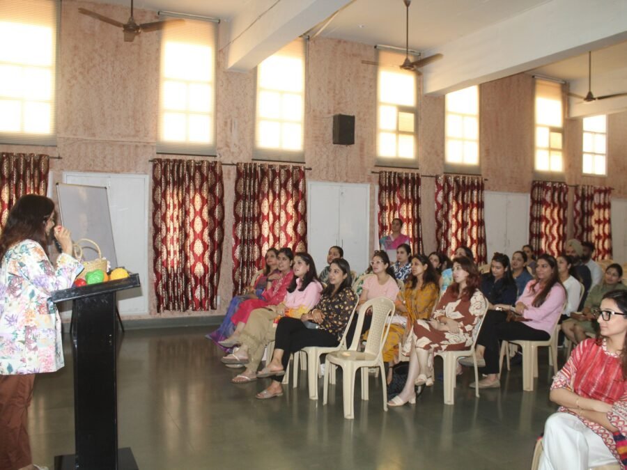 Nurturing Young Minds: An Engaging Orientation Session for Parents