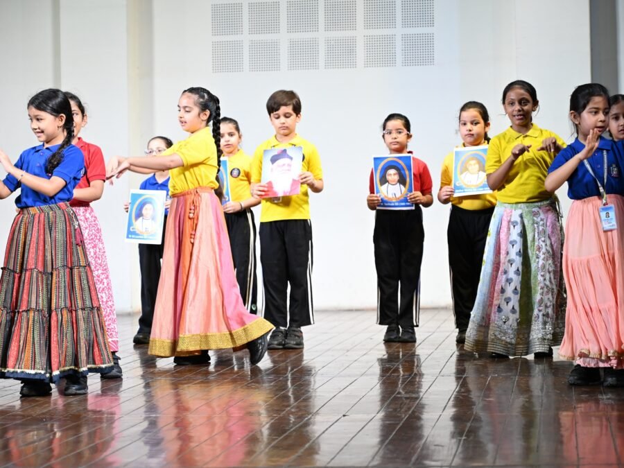In the Footsteps of a Visionary: Foundation Day Quiz Inspires Young Minds